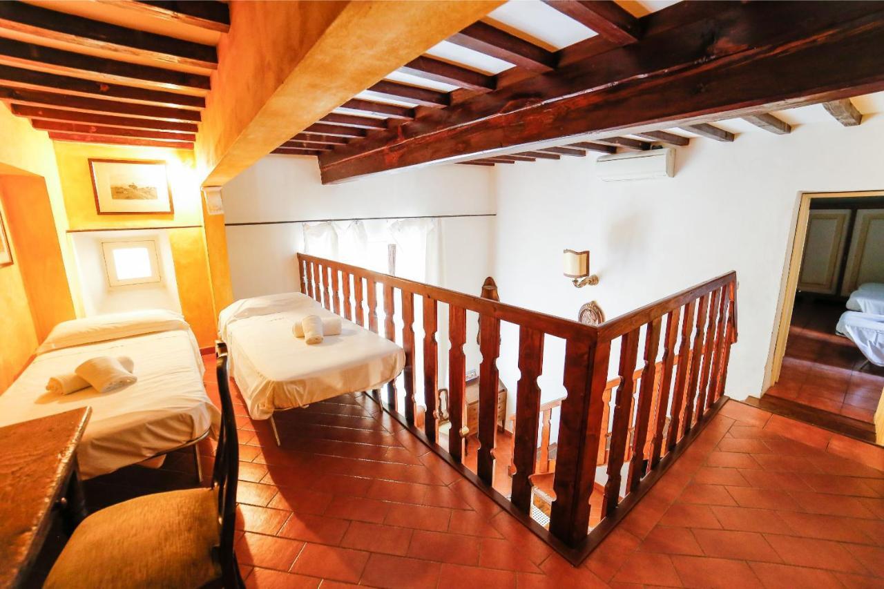 Traditional Apt Close To The Duomo - Private Yard! Firenze Bagian luar foto